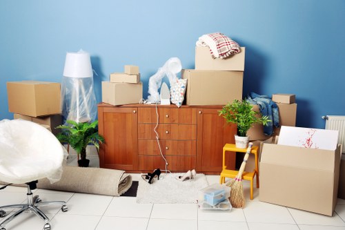 Local moving van serving homes and businesses around Eltham