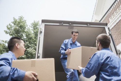 Small office relocation and business transport support in Eltham