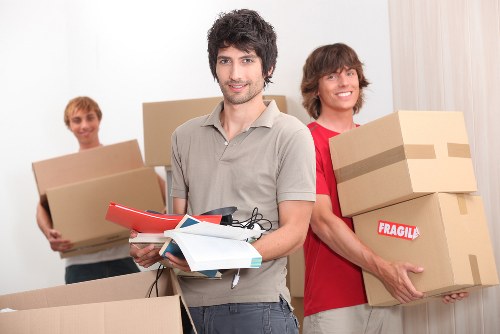 Practical storage space for house moves and renovations in Eltham