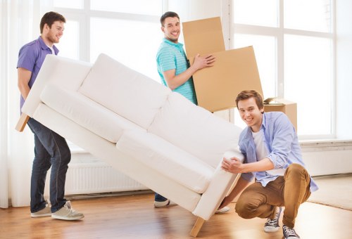 Professional home move handling access and loading in Eltham