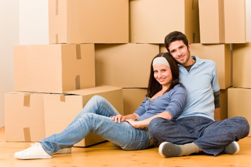 Professional unpacking support in a new Eltham property