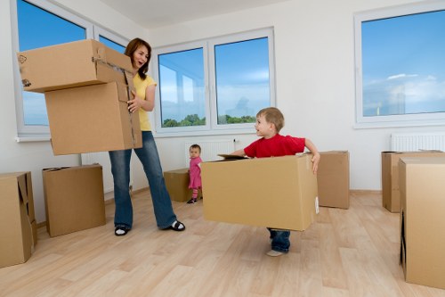 Flexible man and van transport for residents and businesses in Eltham