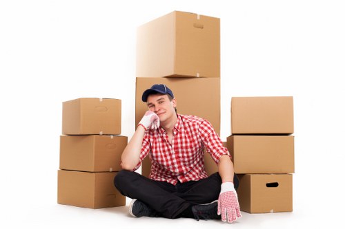 Local removals van serving flats and homes near Eltham